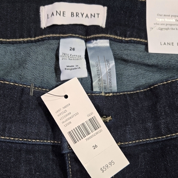 Lane Bryant NWT Signature Fit Dark Wash Mid Rise Bermuda Jean Shorts Denim - Picture 4 of 7